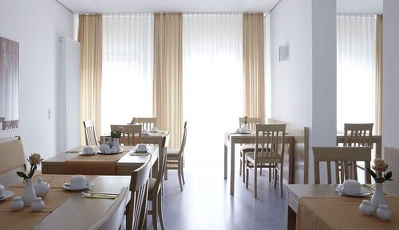 Bfw Hotel-Germany-NUREMBERG-Restaurant-9