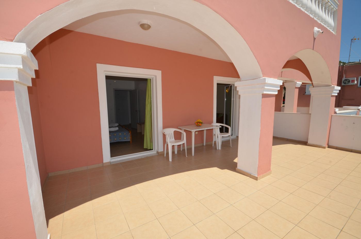 Paradiso-Aparthotel-Terrace-19