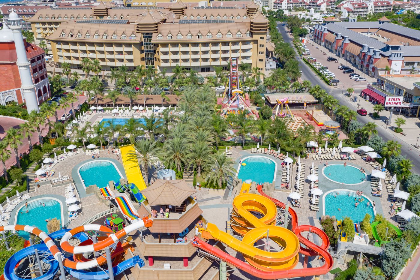 Royal-Taj-Mahal-Pool-8