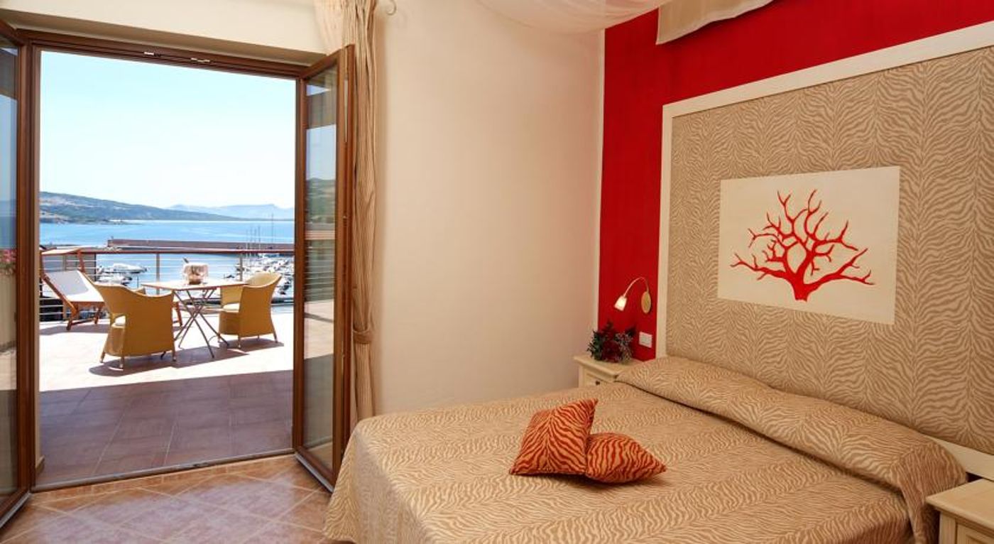 Corallo Hotel - Isola Rossa