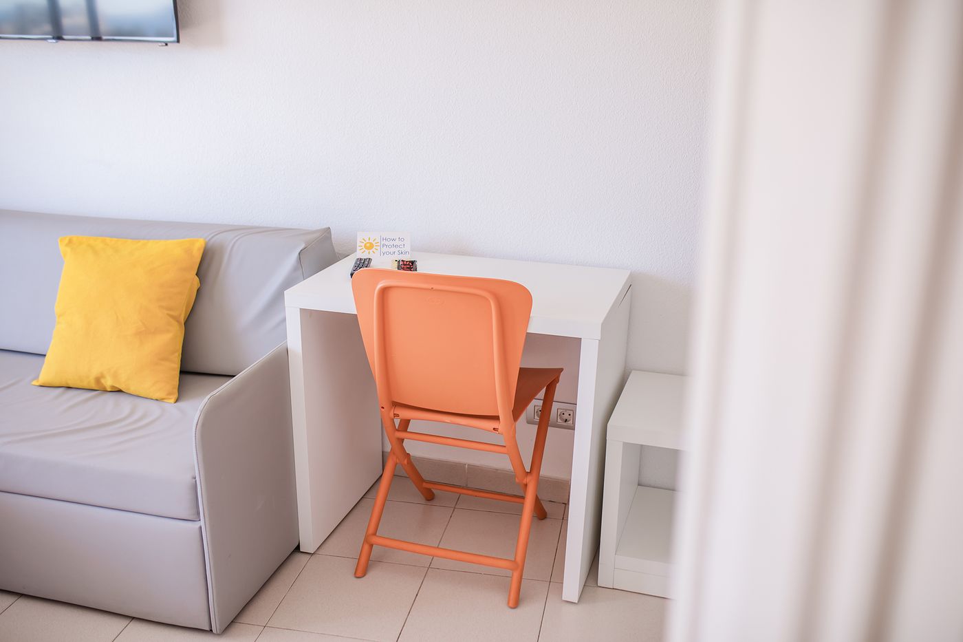 Servatur-Waikiki-Room-37