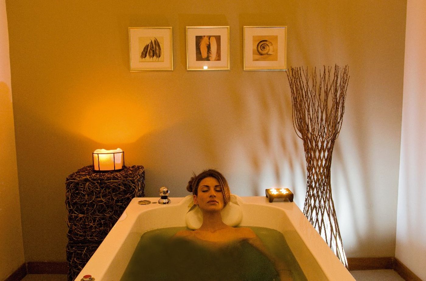 Mediterranean-Beach-Sports-and-Entertainment-46