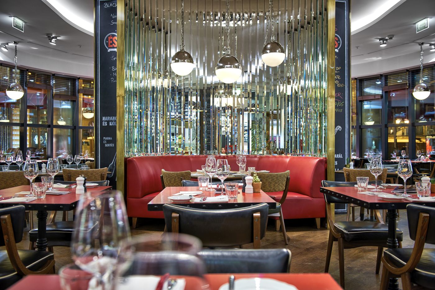 Kempinski-Hotel-Corvinus-Budapest-Restaurant-86