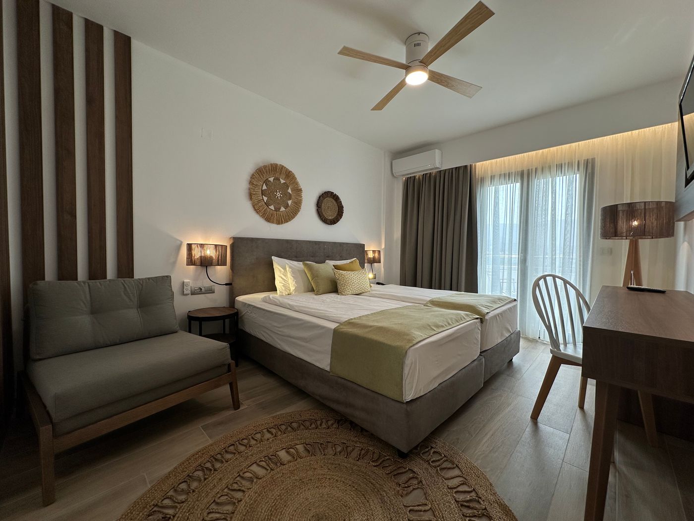 smartline-Kyknos-Beach-Room-42