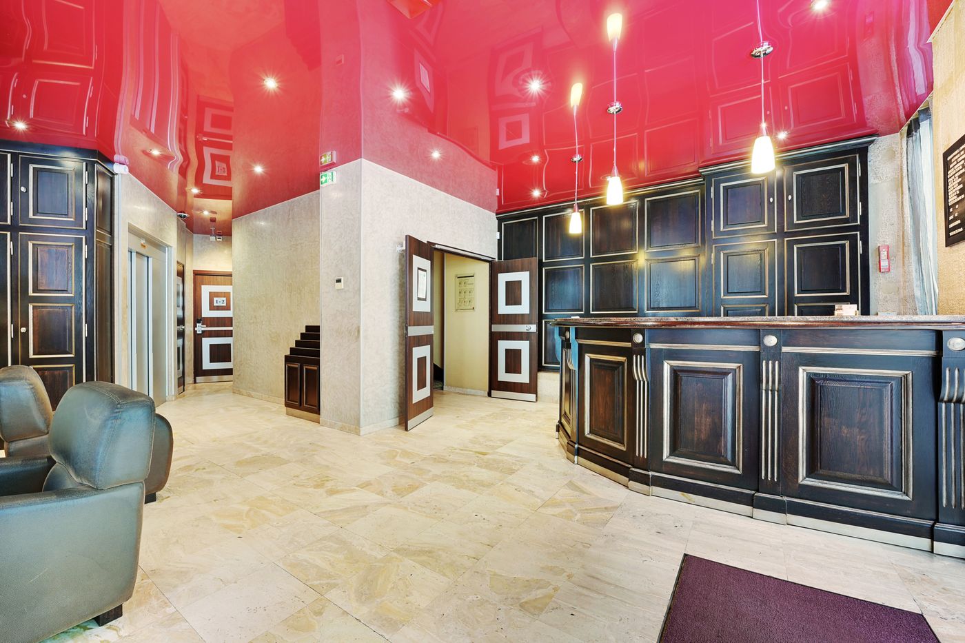 Grand-Hotel-Francais-Lobby-3