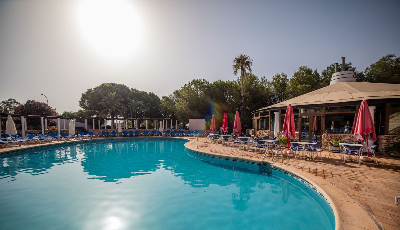 Ona Lomas Village Manga Club