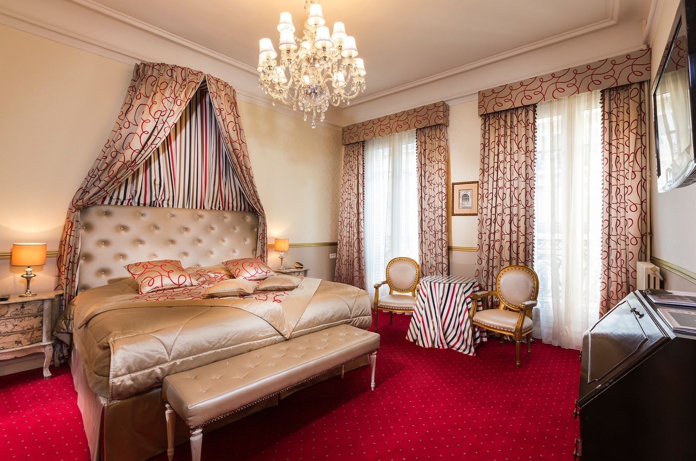 Hotel-Claridge-Worldhotel-Room-12