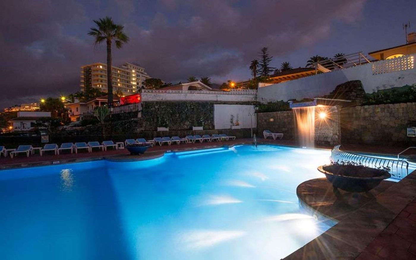 DC-Xibana-Park-Hotel-Pool-10