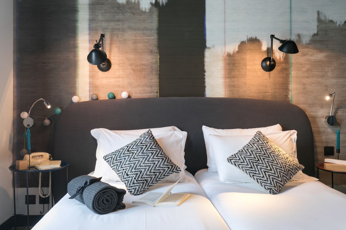 Best-Western-So-Co-by-HappyCulture-Room-18