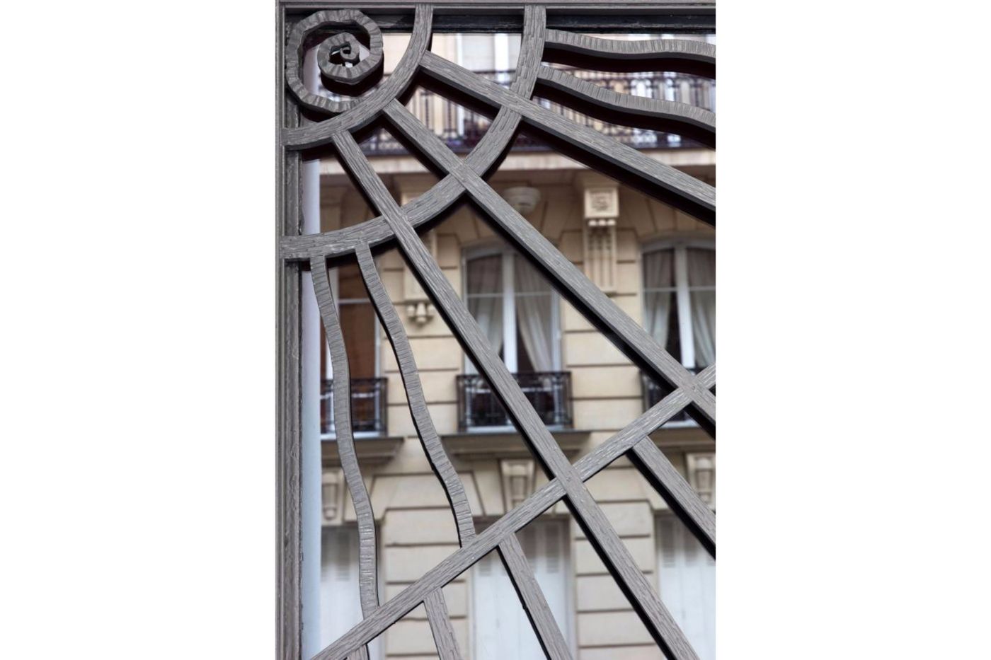 Monsieur-General-view-26