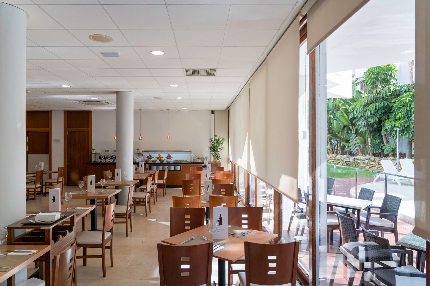 AluaSun-Lago-Rojo-Restaurant-41