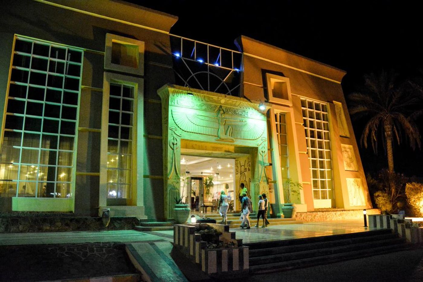 Blue Reef Red Sea Resort