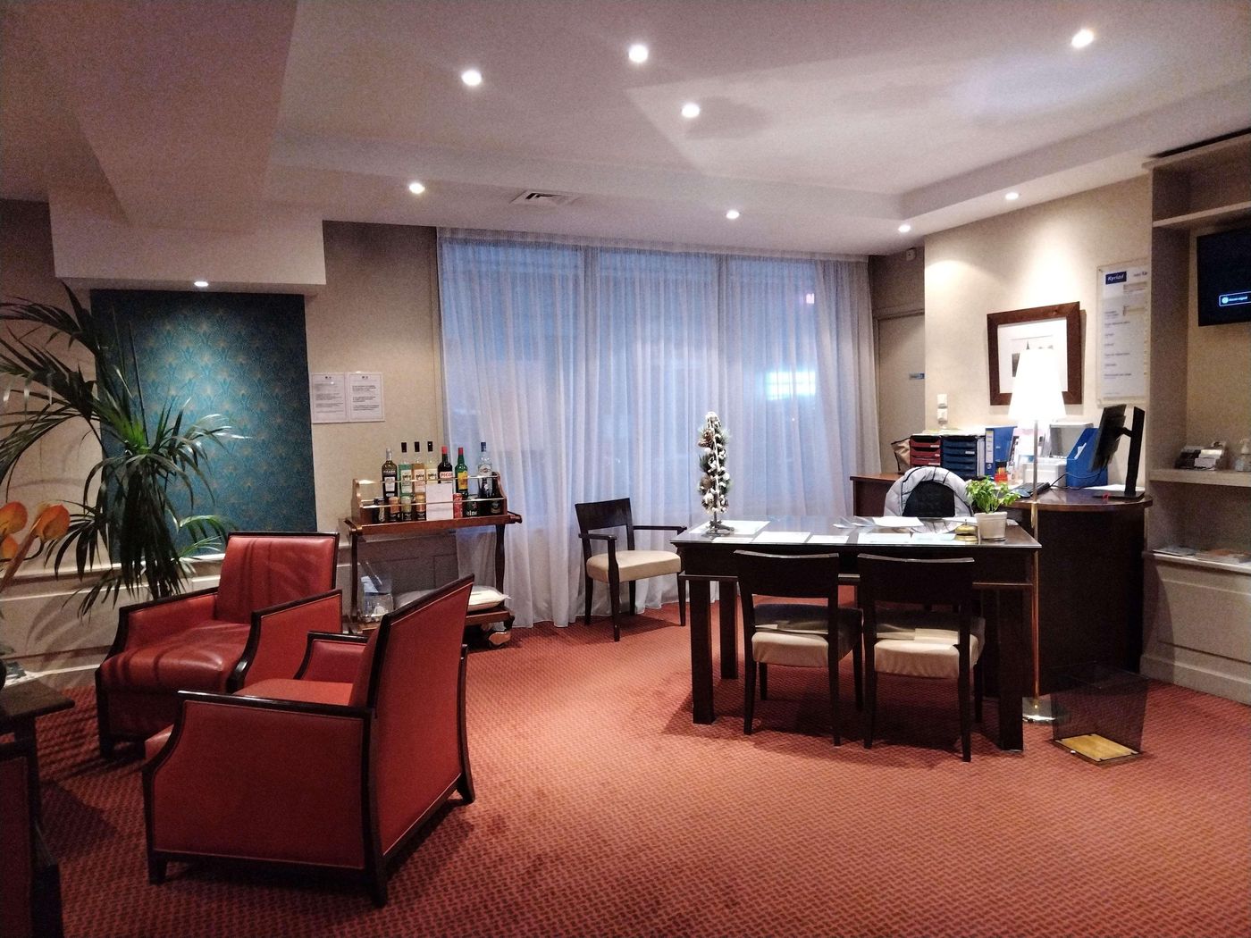 Kyriad Villefranche Sur Saône - France - VILLEFRANCHE-SUR-SAONE - Lobby - 4