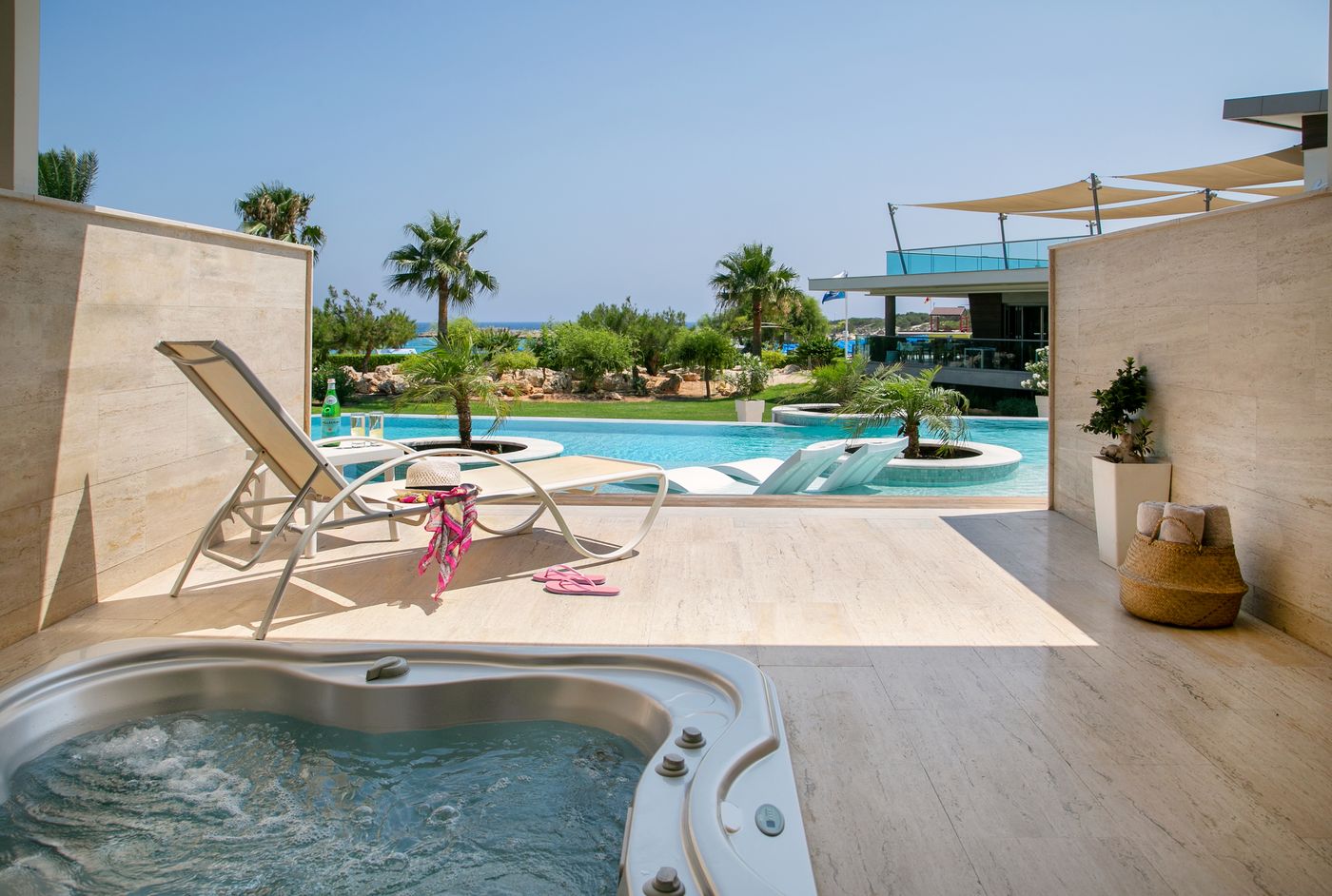 Asterias-Beach-Room-5