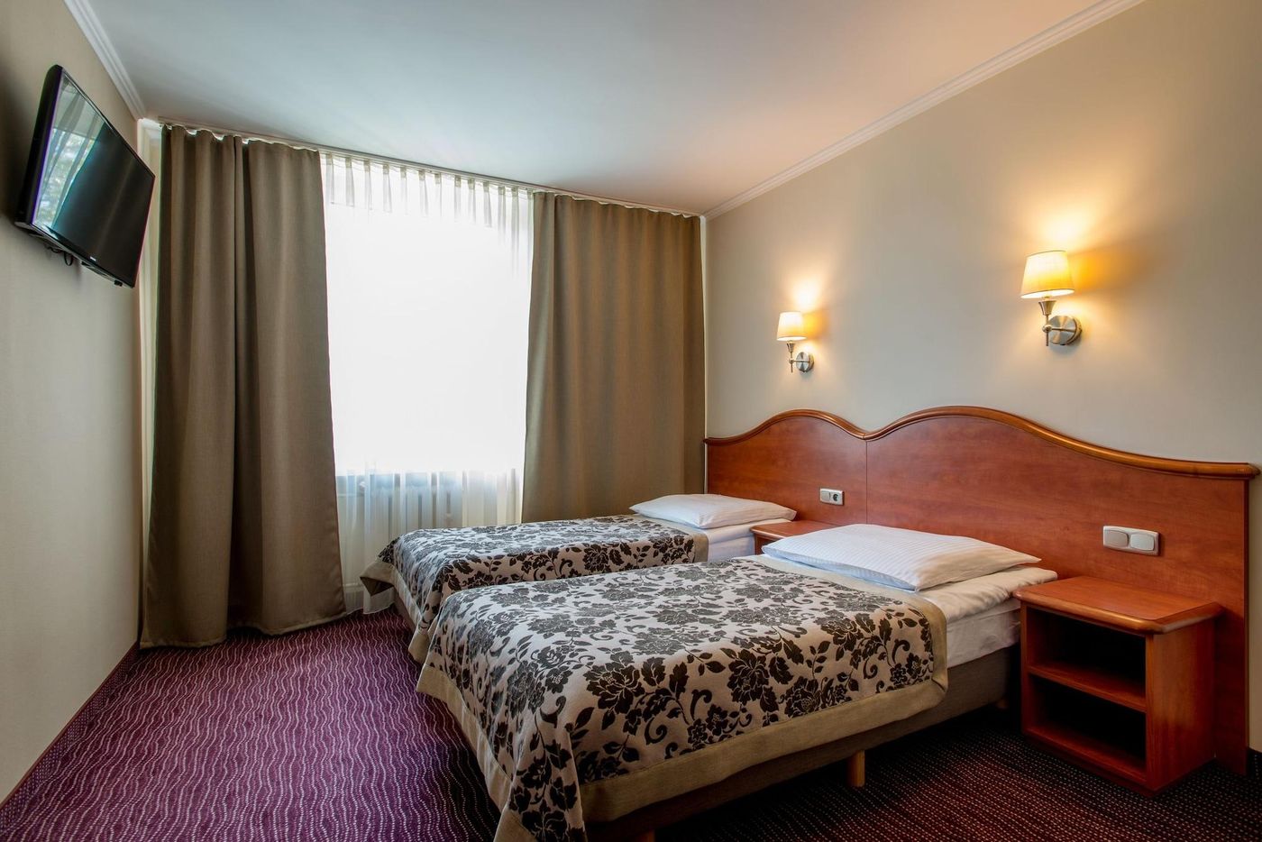 Krakus-Poland-KRAKOW-Room-10