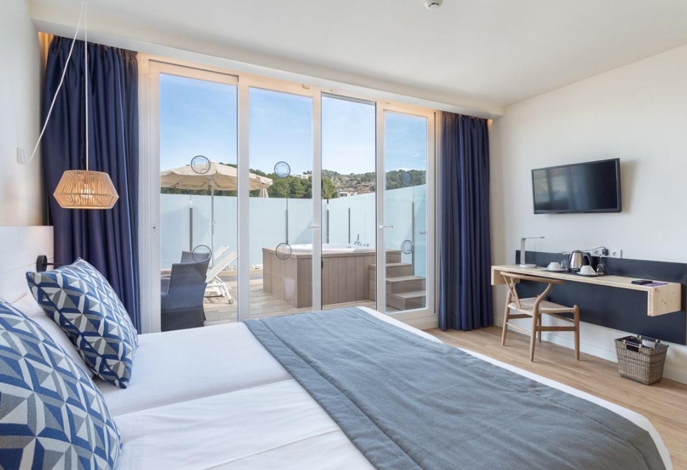 Fergus Style Soller Beach