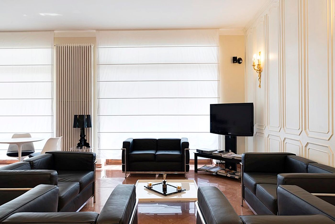 Tourist - Italy - Torino - Lobby - 3