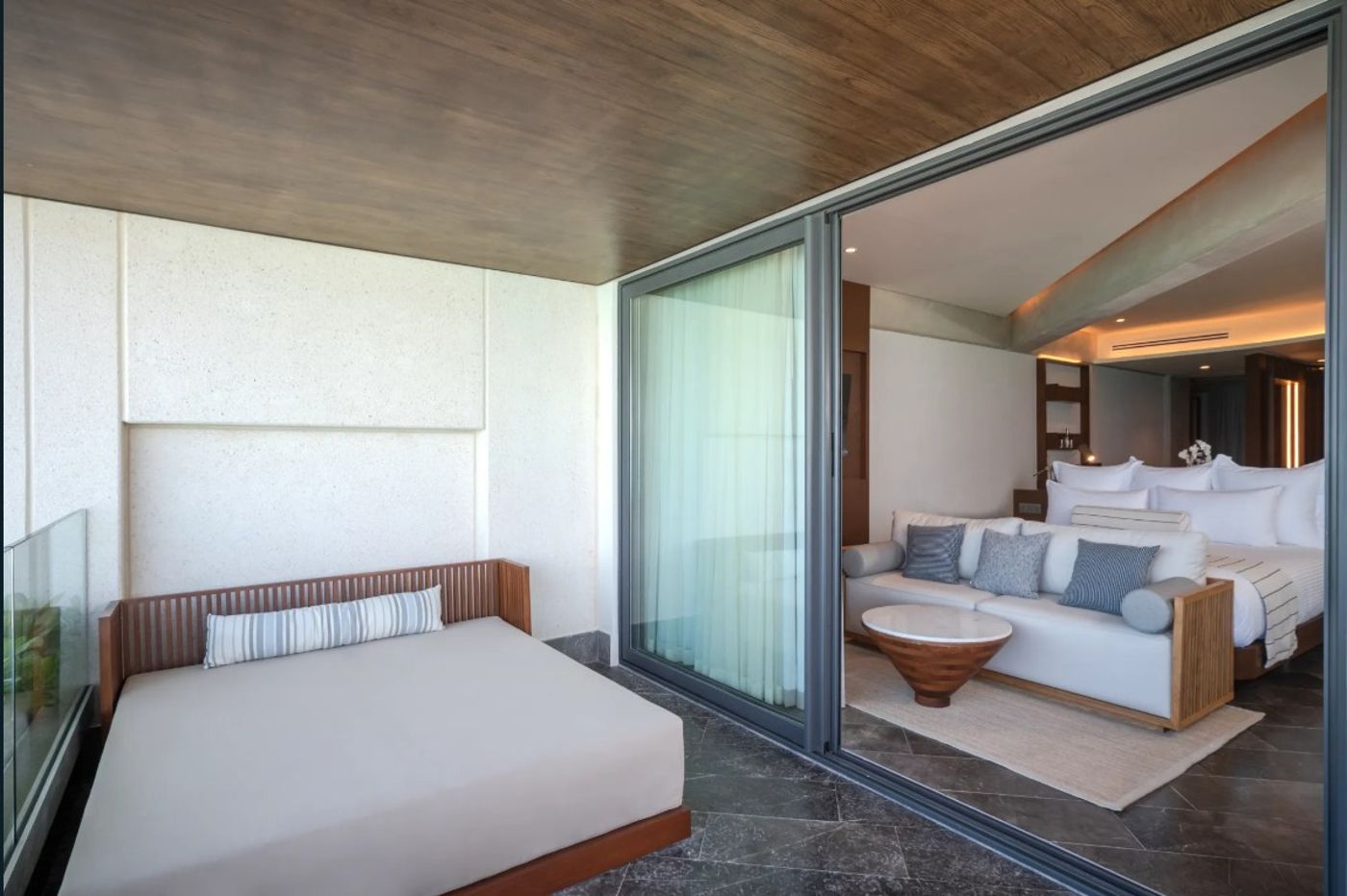 Secrets Mirabel 17.09