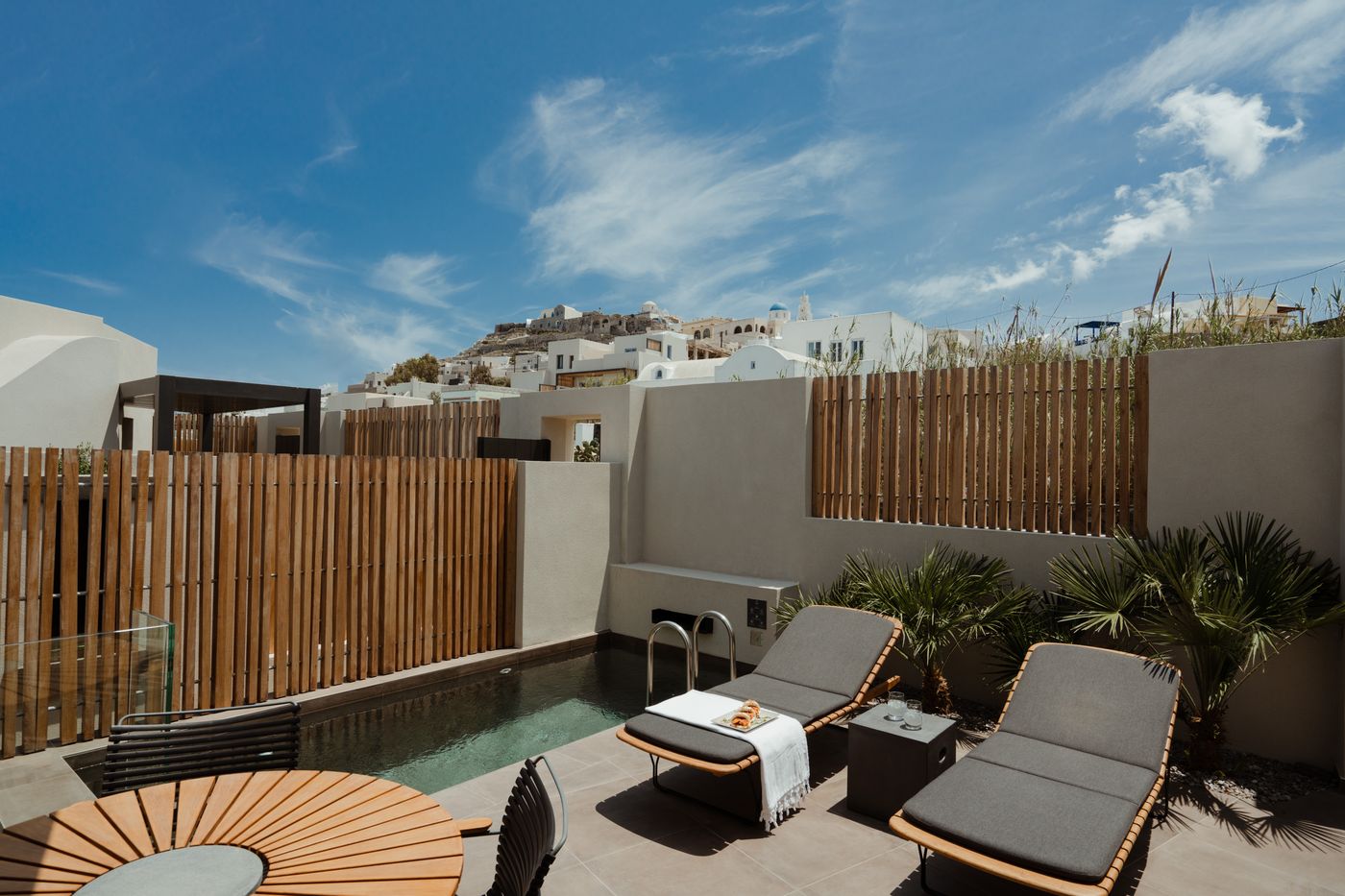 Apikia-Santorini-Room-2