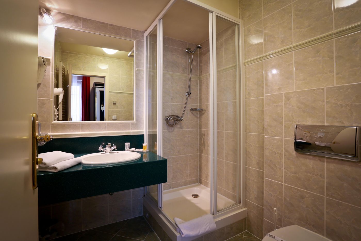 Elysee-Hotel-Room-35