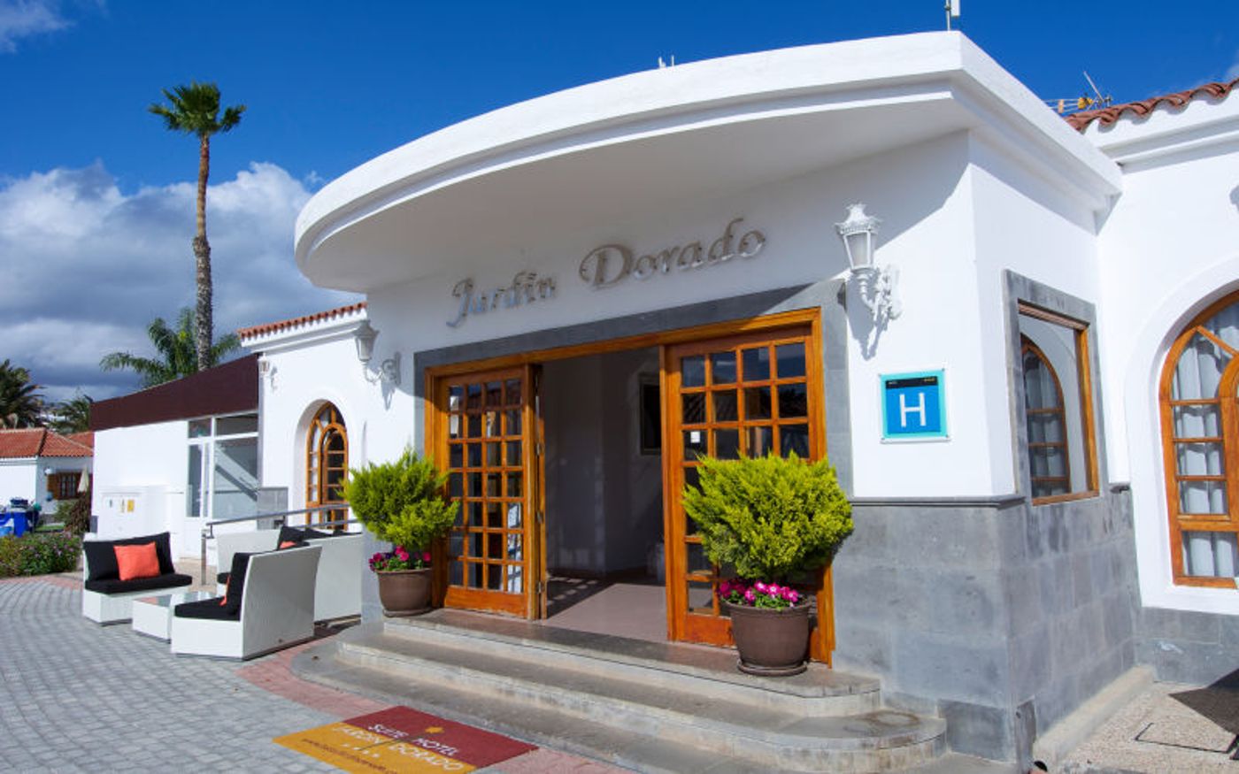 Suite-Hotel-Jardin-Dorado-Lobby-13
