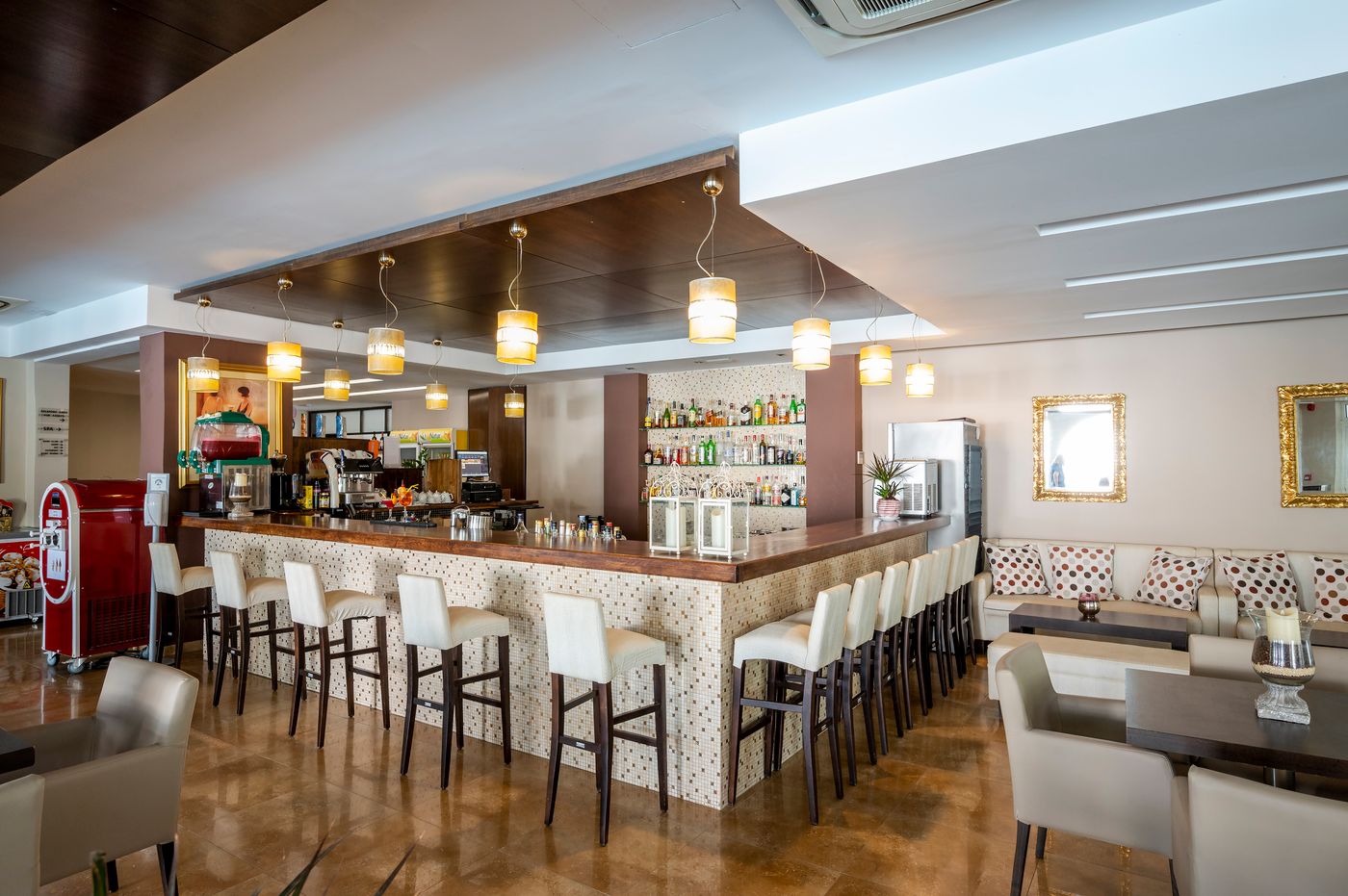 Peridis-Family-Resort-Bar-52