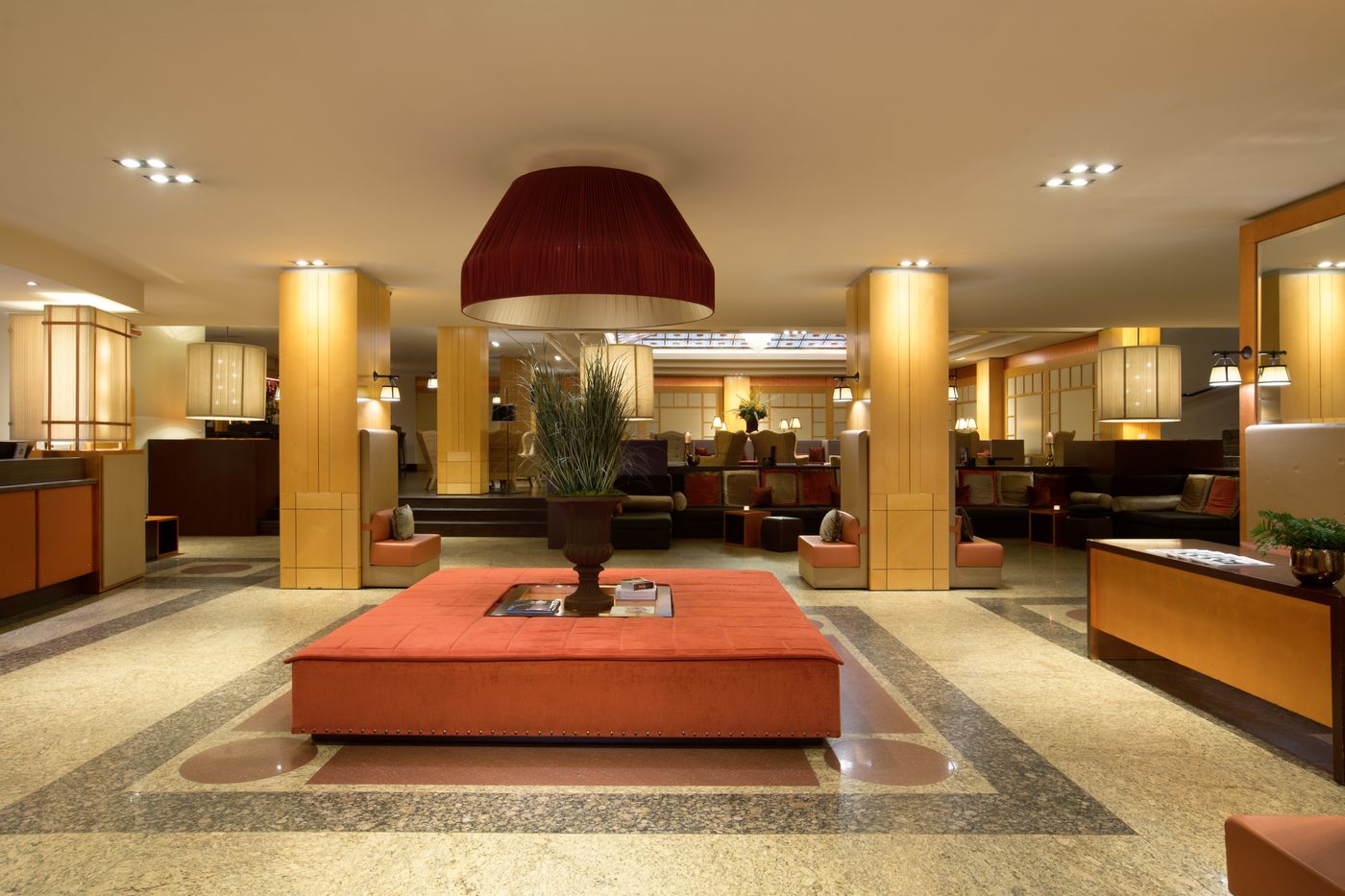 Starhotels-Metropole-Lobby-11
