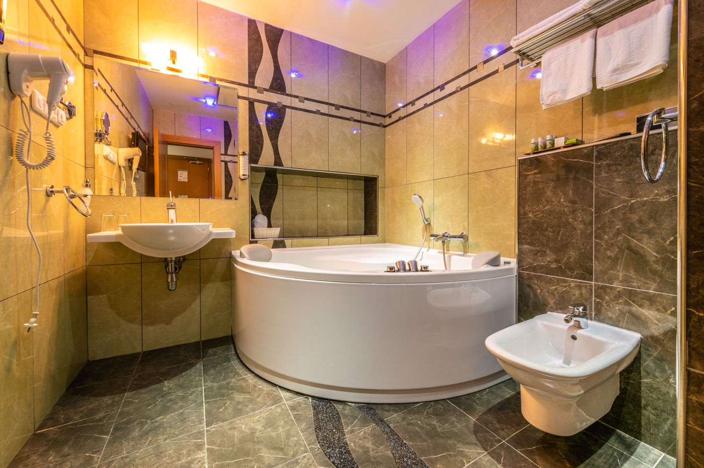 Danubia Gate Hotel-Slovakia-BRATISLAVA-General view-2