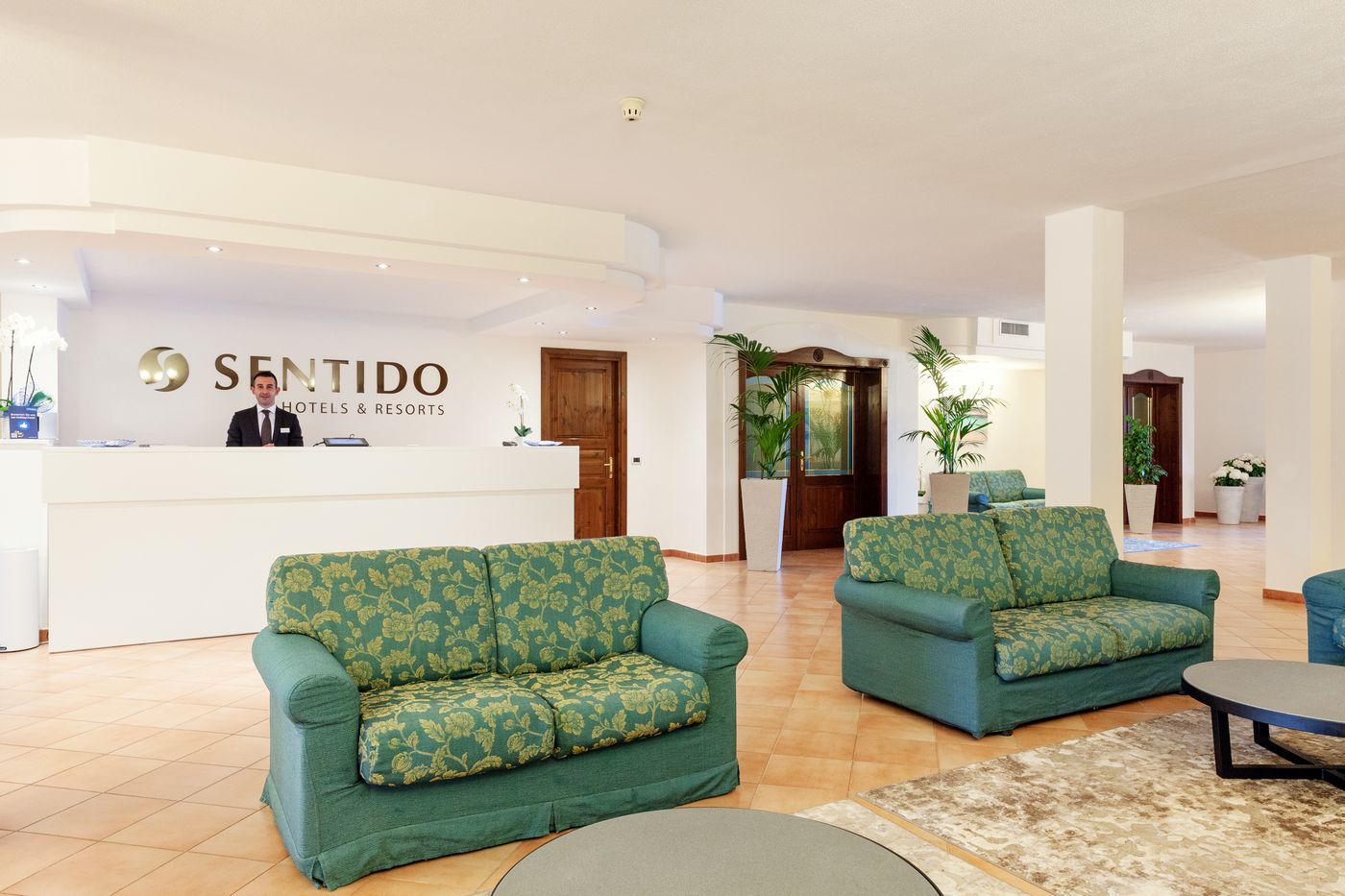 Sentido-Orosei-Beach-Lobby-34