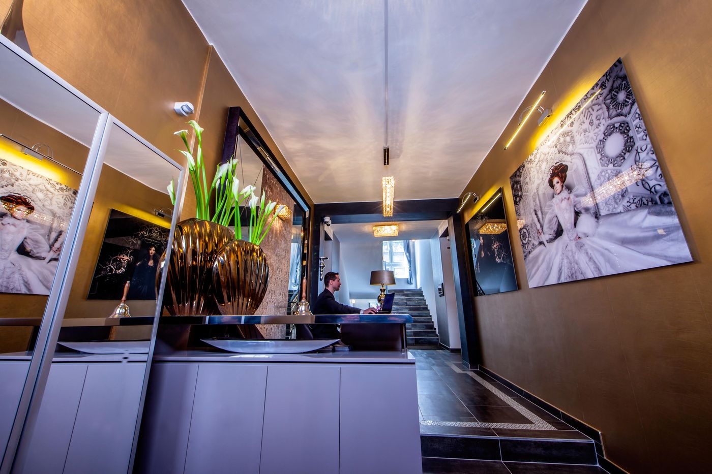 Milford-Suites-Lobby-7