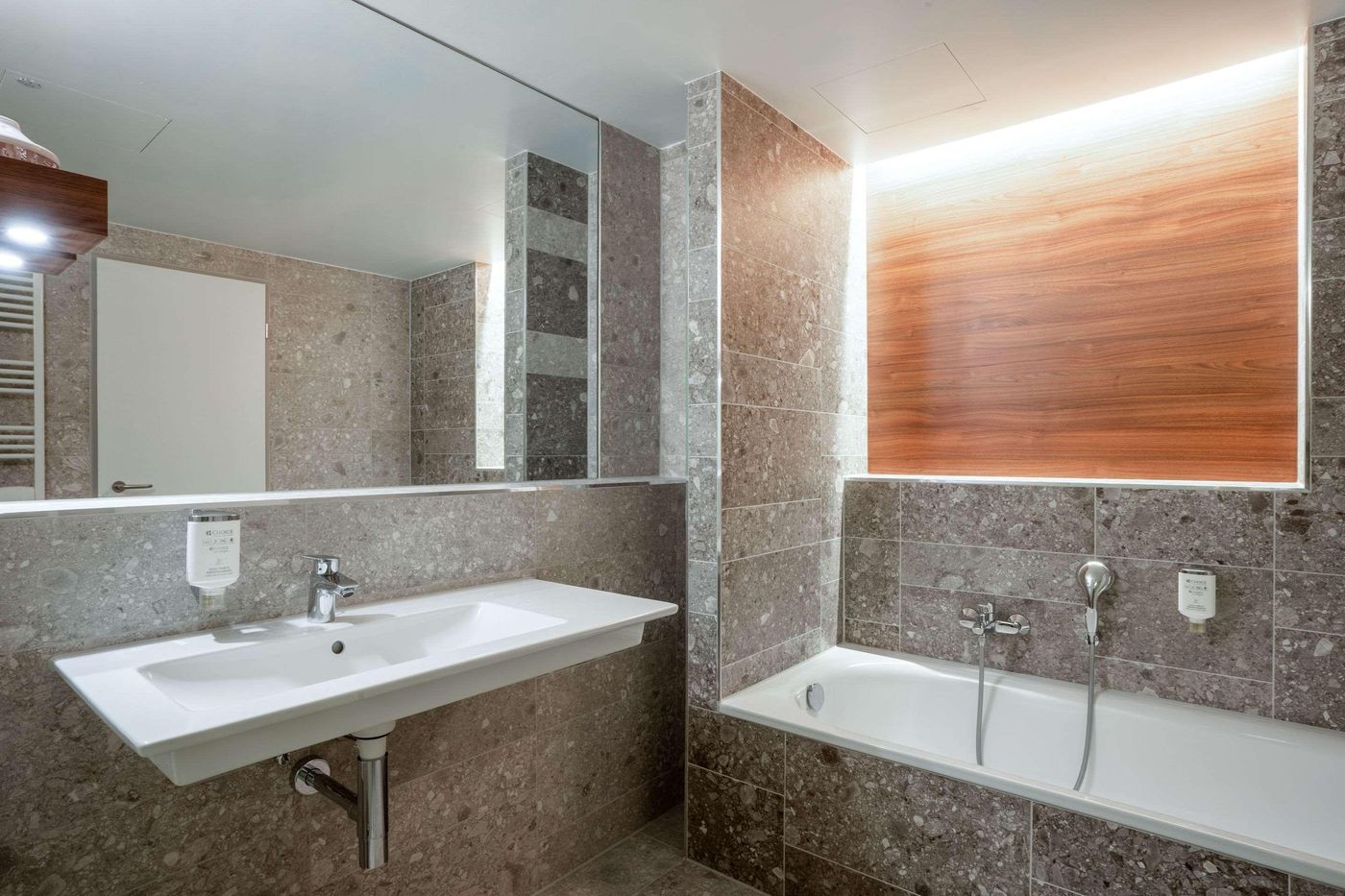 Hey-Lou-Hotel-Monheim-am-Rhein-Room-27