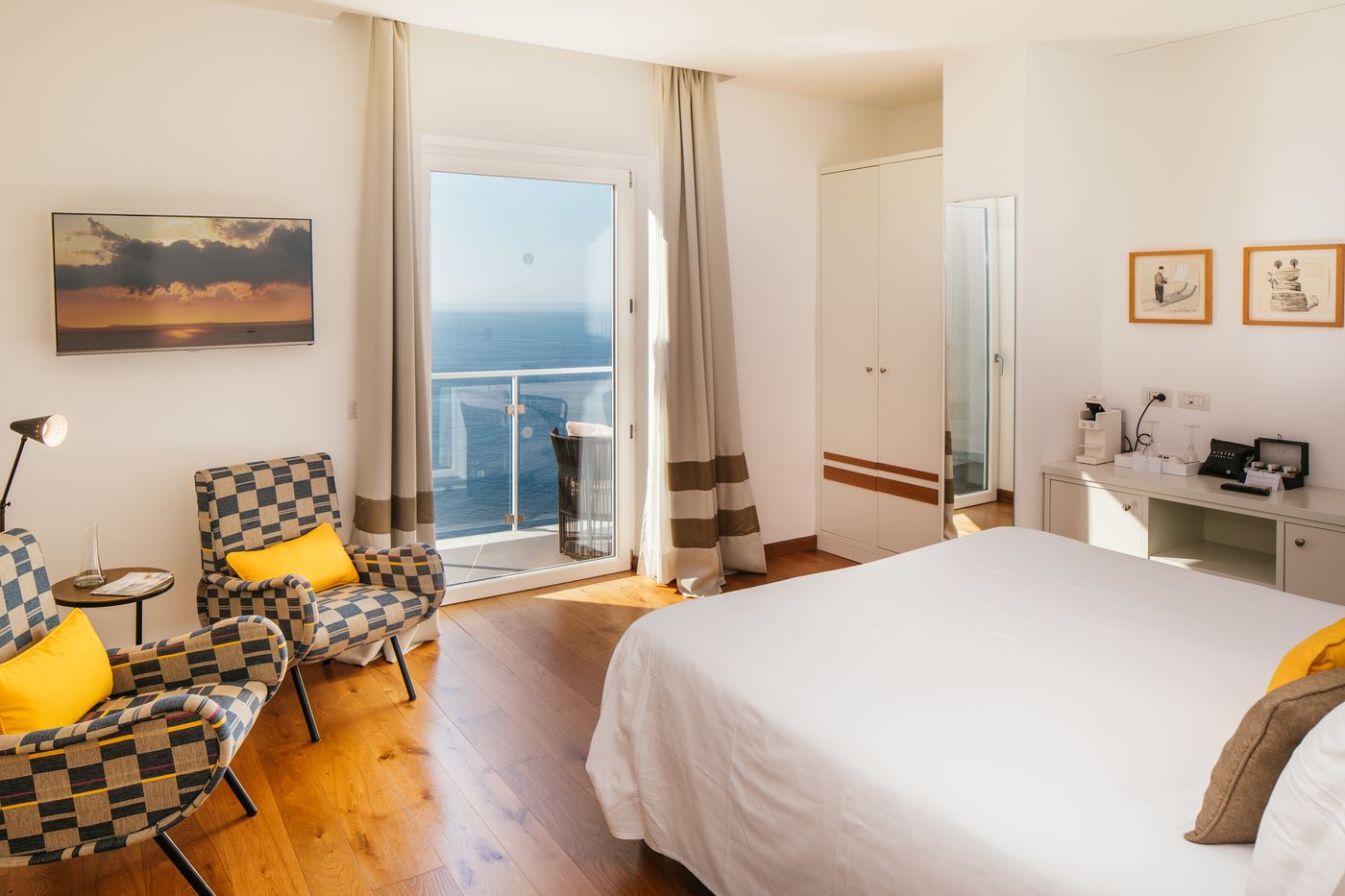 Villa-Fiorella-Art-Room-24