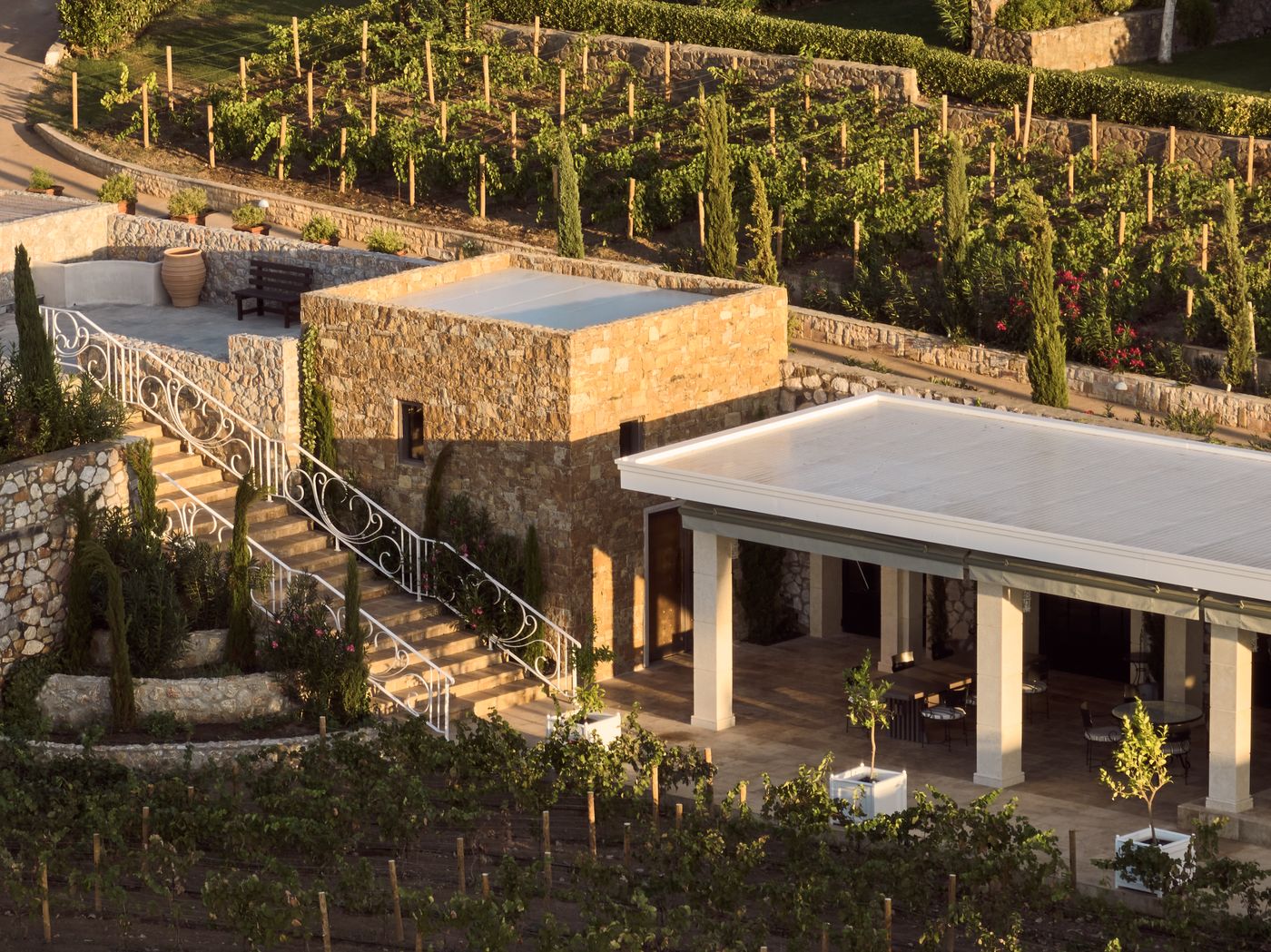 Danai-Beach-Resort---Villas-Restaurant-17