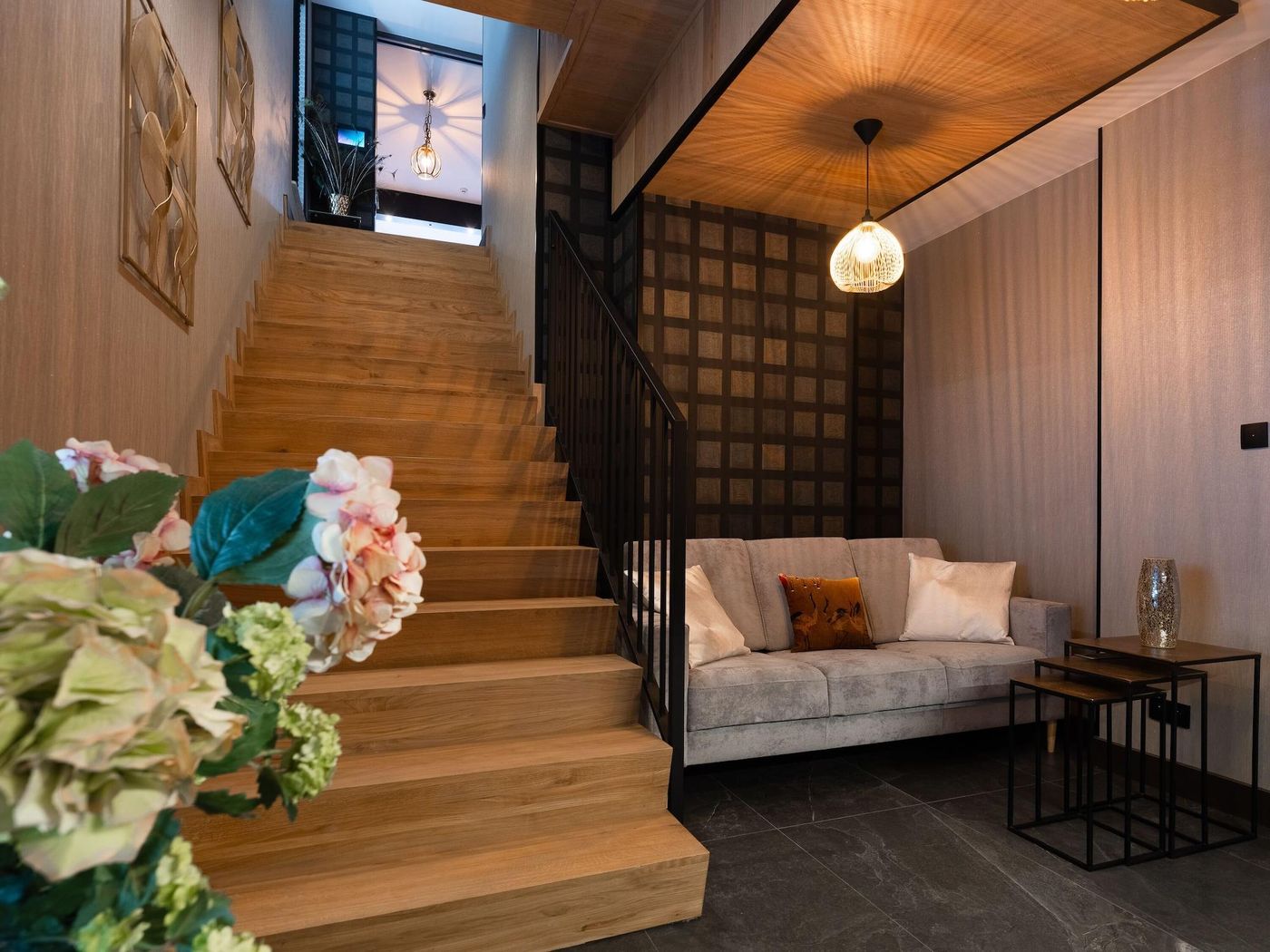 Art-Suites-Hotel-Room-2