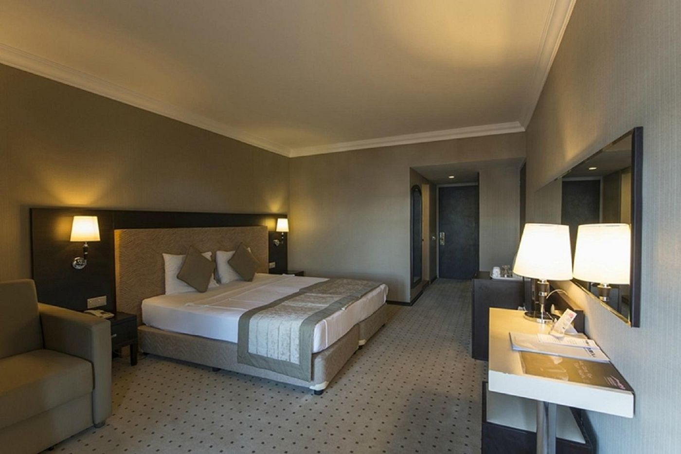 Munamar-Park-Hotel-Room-13