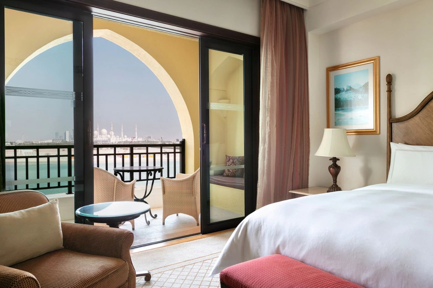Shangri-La Hotel, Qaryat Al Beri 25