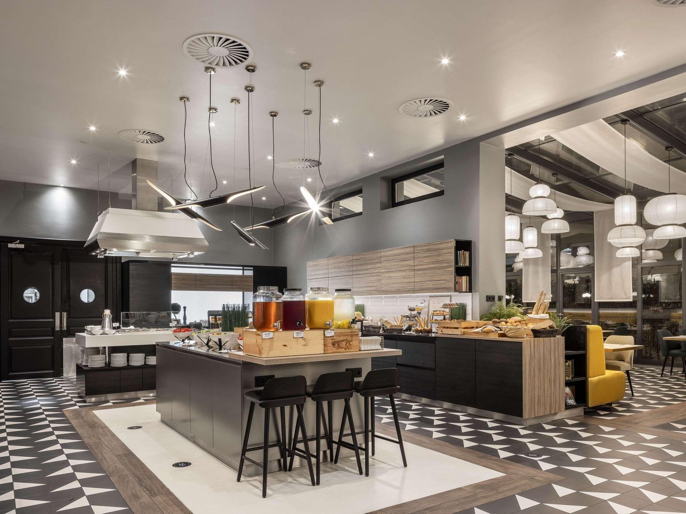 Century-Old-Town-Prague---MGallery-General-view-10