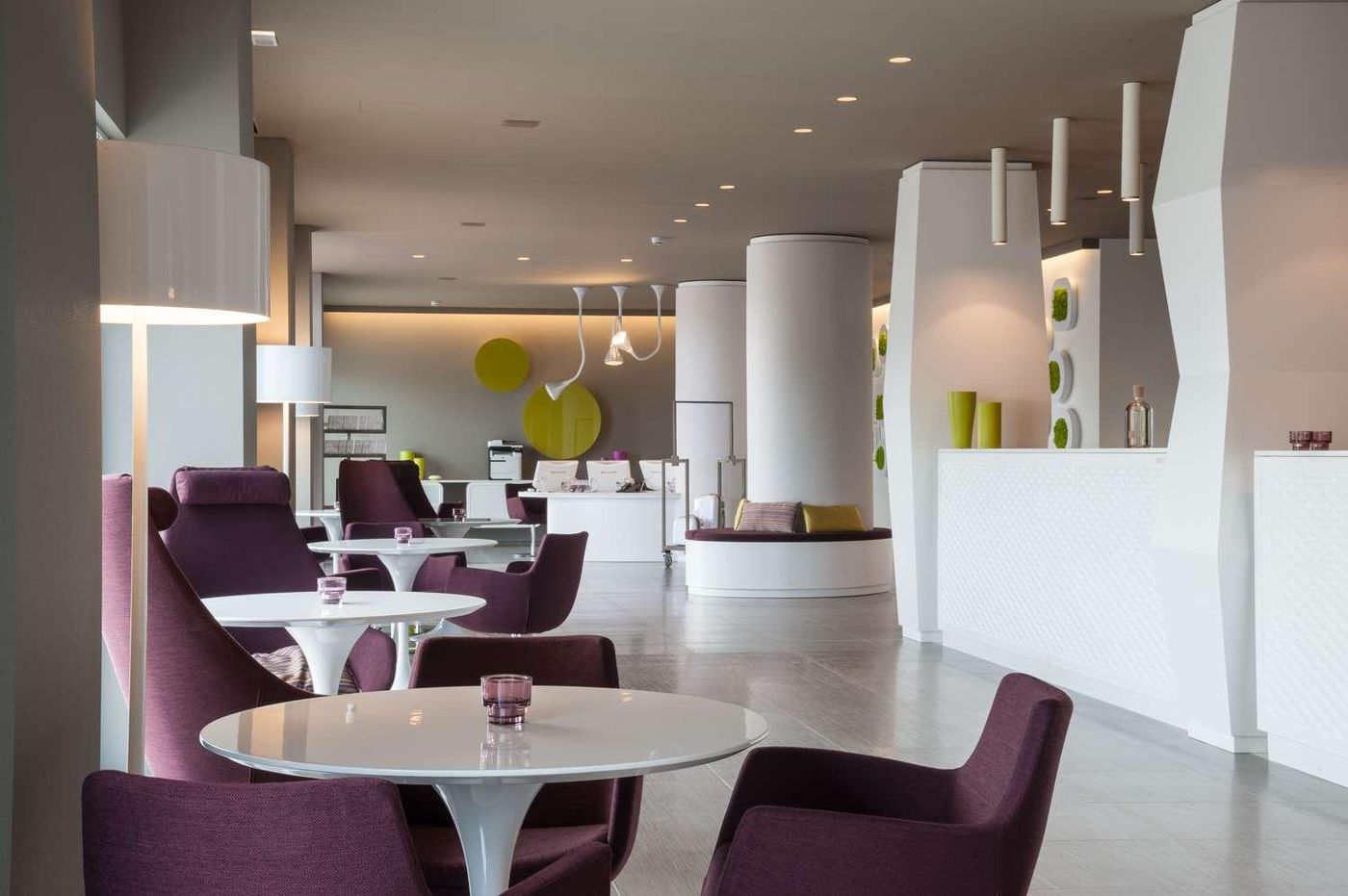 8piuhotel-Italy-LECCE-Lobby-10