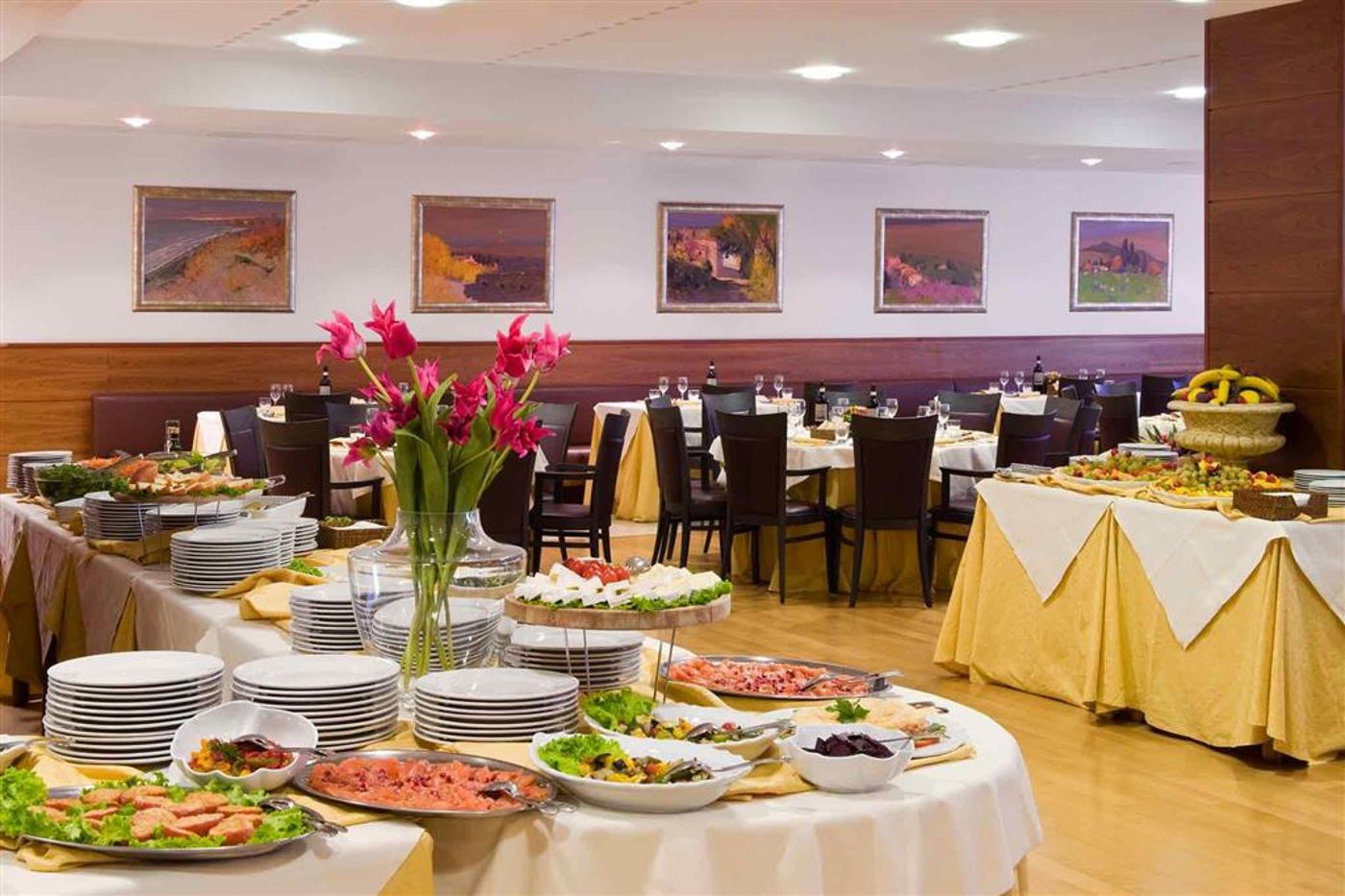 Four-Points-by-Sheraton-Siena-Restaurant-40