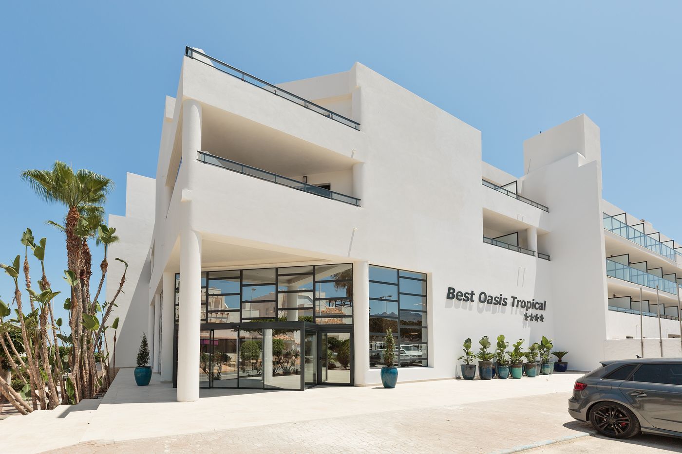 Best-Oasis-Tropical-General-view-21