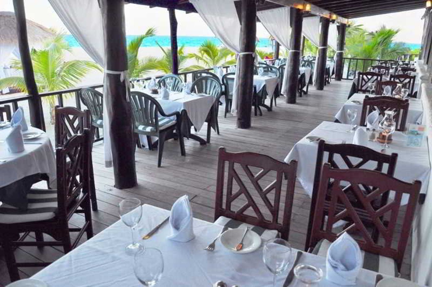 Flamingo Cancun Resort