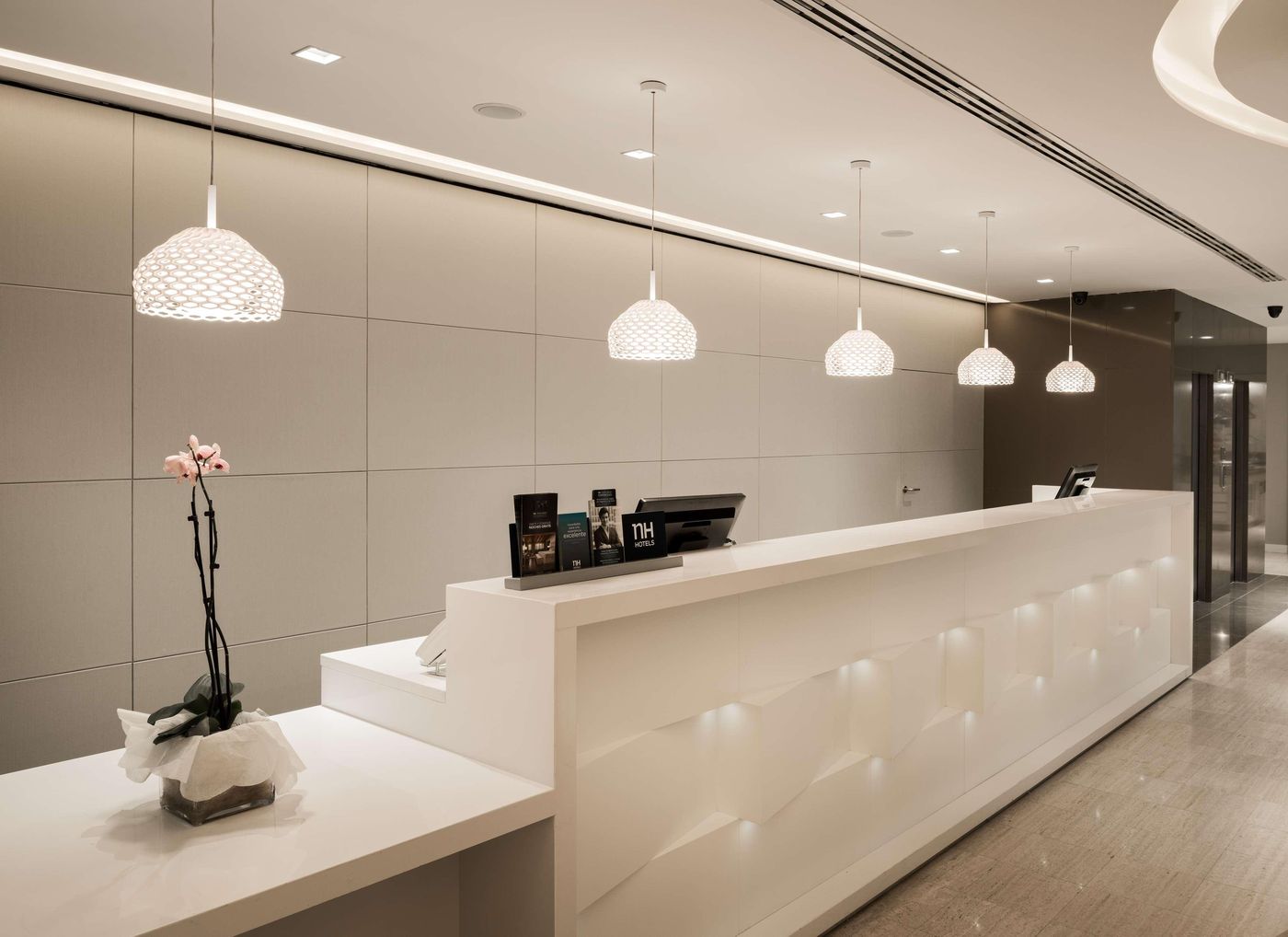 NH-Madrid-Zurbano-Lobby-16