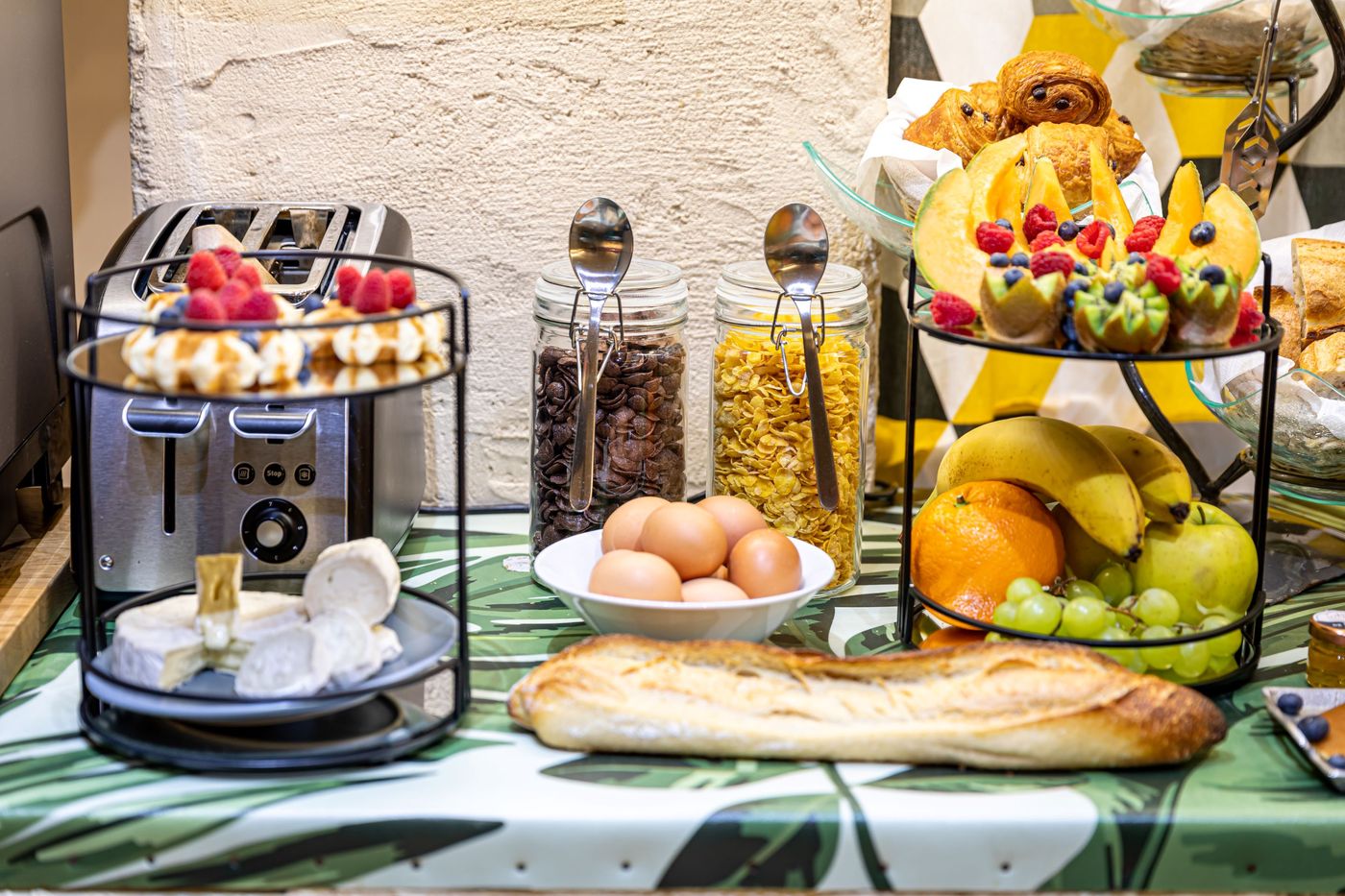 Hotel-Romance-Malesherbes-by-Patrick-Hayat-Restaurant-34