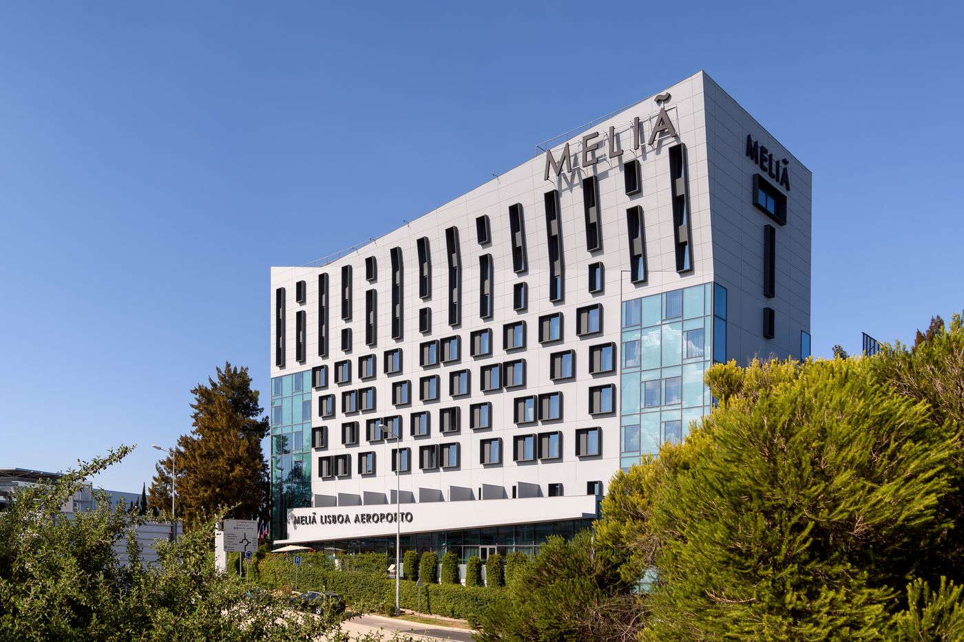 Melia-Lisboa-Aeroporto-General-view-10