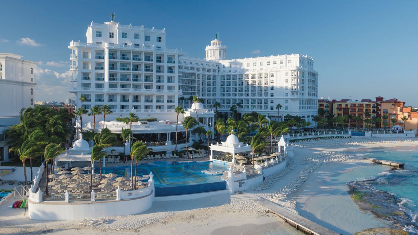 Riu-Palace-Las-Americas-All-Inclusive-Beach-5