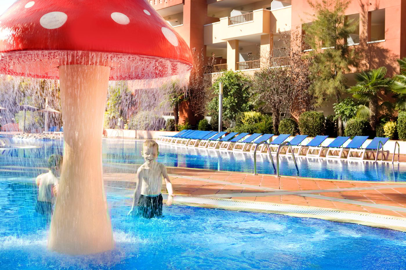 H10-Mediterranean-Village-Pool-8