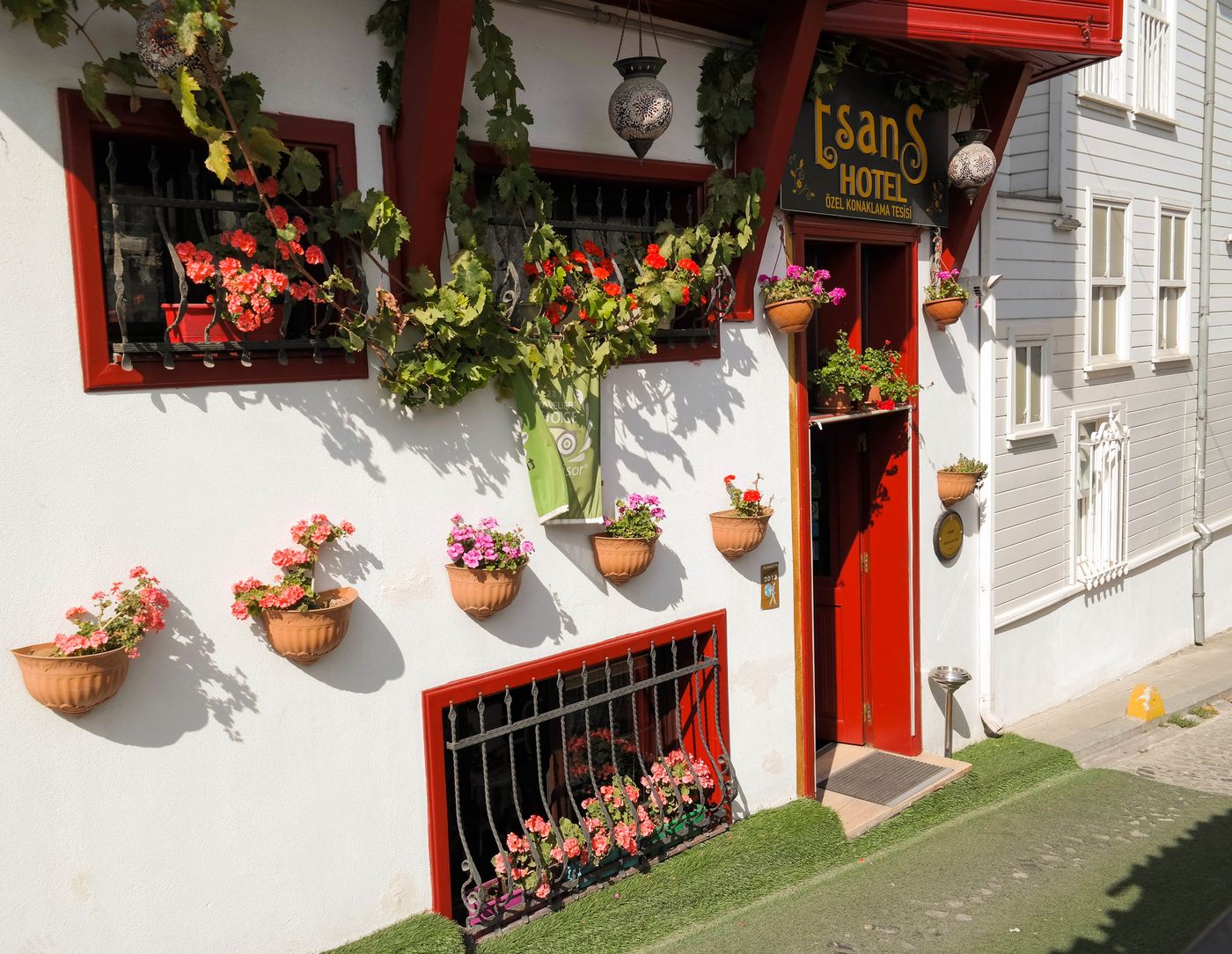 Esans - Turkey - SULTANAHMET/ISTANBUL - General view - 1
