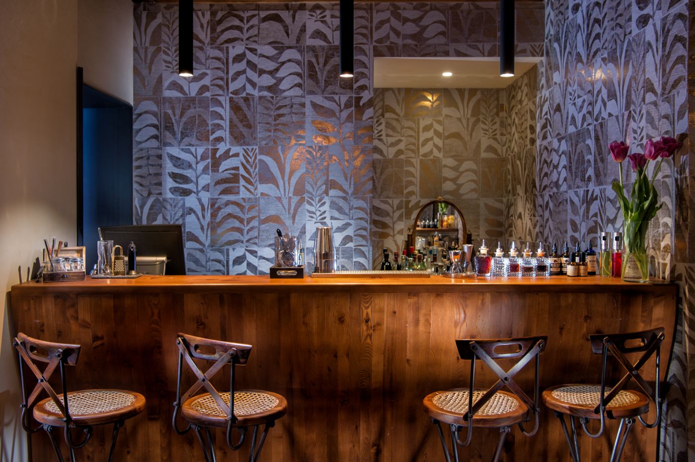 Sonder-Salute-Palace-Bar-17