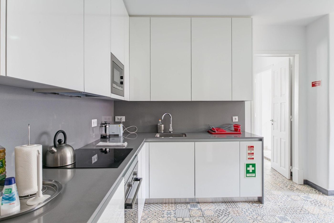 Home-Out-Rooms---Apartments-Room-88