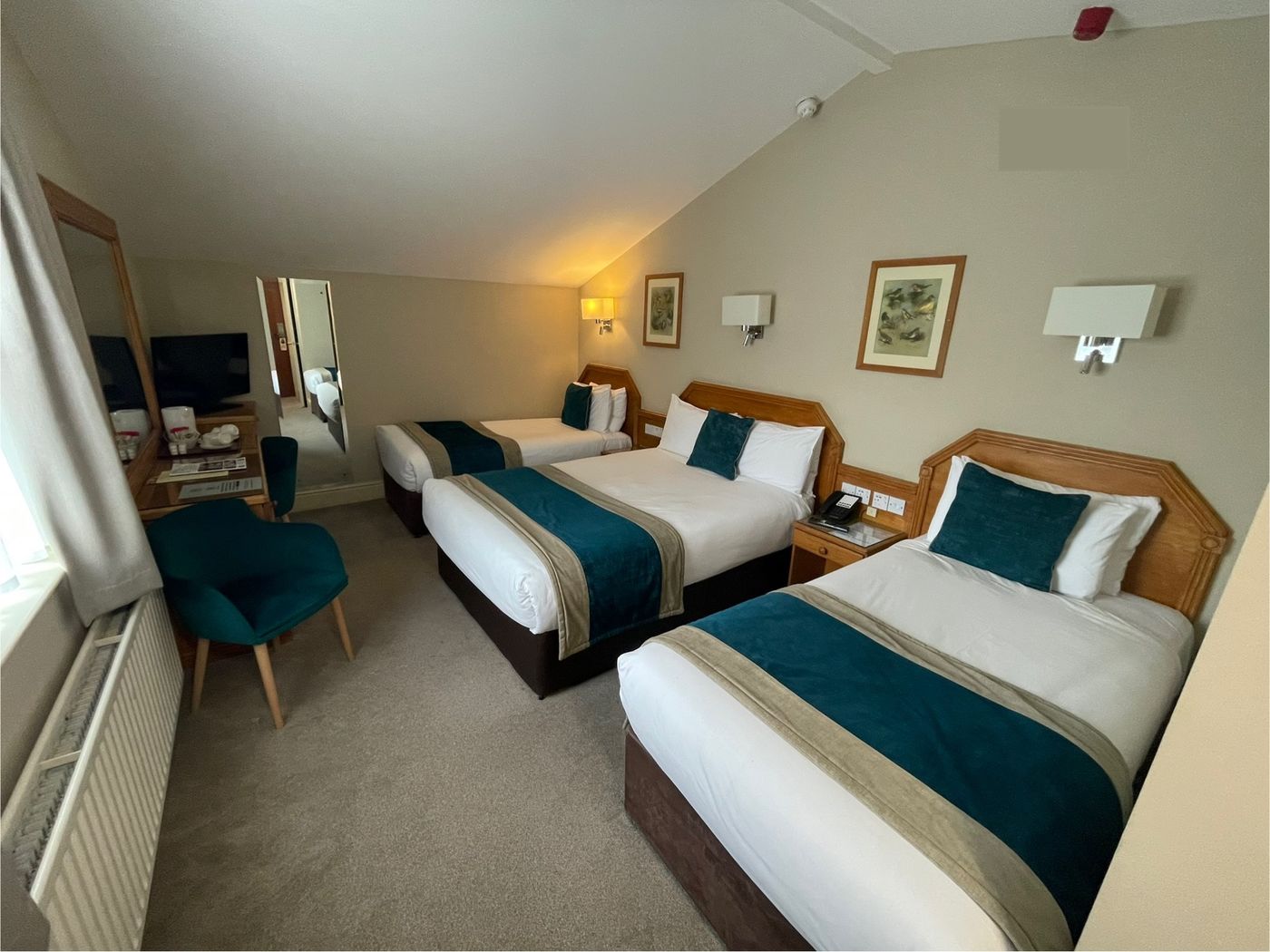 Harcourt-Hotel-Room-1